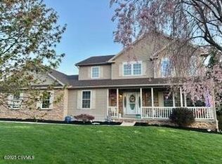10 Creekside Dr, Selinsgrove, PA 17870