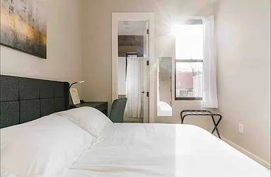 Rented by Rennit Inc.