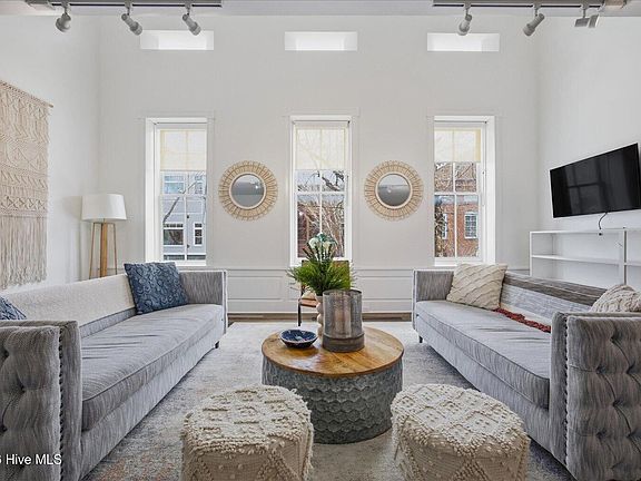 2nd image of 20 S Front Street Unit R1