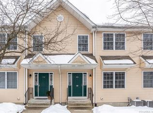 88 Cherry Hill Dr #88, Bridgeport, CT 06602