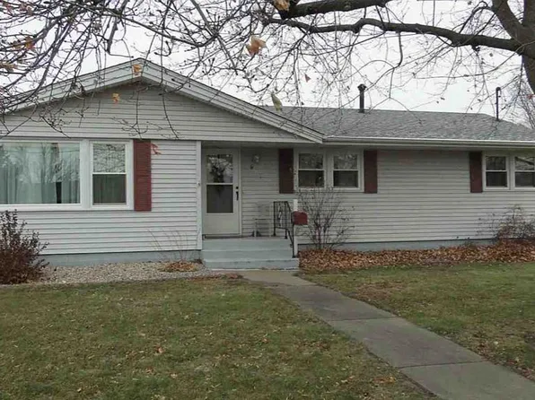 601 E Chestnut St, Geneseo, IL 61254