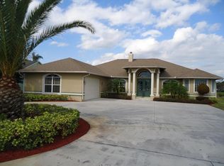 2760 SE Eagle Dr, Port Saint Lucie, FL 34984