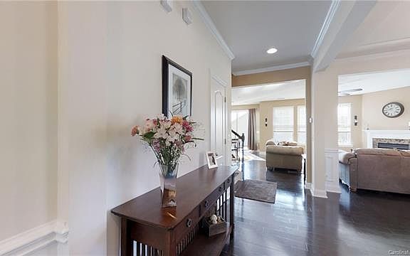 5th image of 115 Rainberry Dr