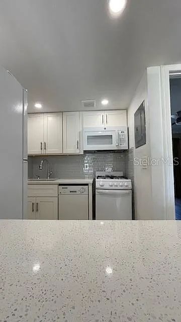 Granite countertops in kitchen