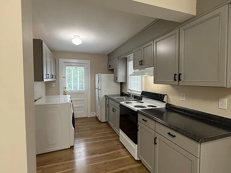 920 Northside Dr — Photo 7