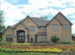 2126 N Villa Ct, Gibsonia, PA