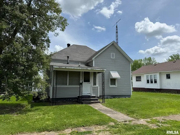 1000 S 12th St, Herrin, IL 62948