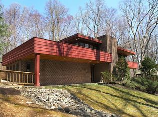 617 Running Brook Dr, Great Falls, VA 22066