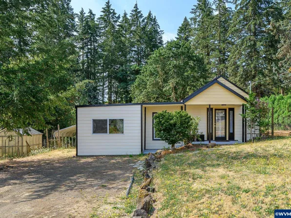 575 SW Hill Dr, Willamina, OR 97396