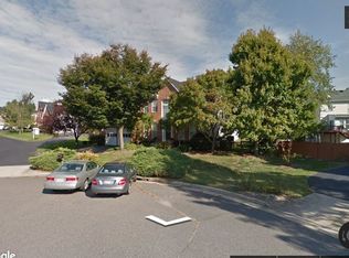 2405 Ripplemeade Ct, Herndon, VA 20171