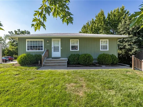 1612 NW 66th St, Kansas City, MO 64118