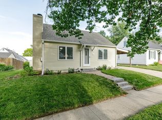 1012 W 3rd St, Pella, IA 50219
