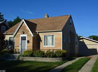 22348 Hayes Ave, Eastpointe, MI 48021