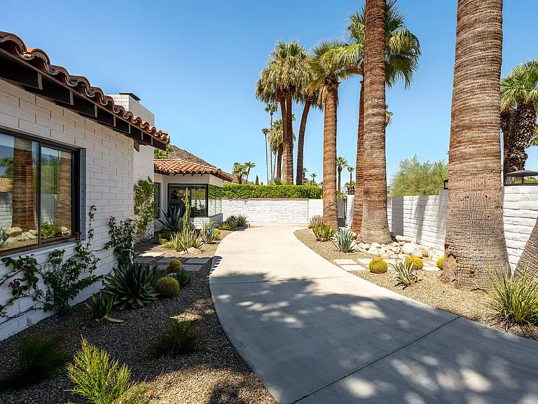 371 S Pablo Dr — Photo 54