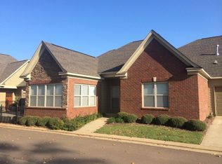 404 Stonebridge Rd, Oxford, MS 38655