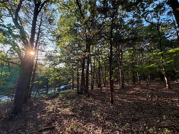2nd image of 735 S Keystone Ter