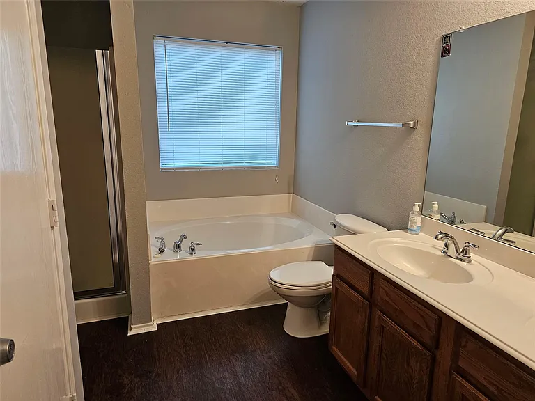 9825 George Washington Dr — Photo 11