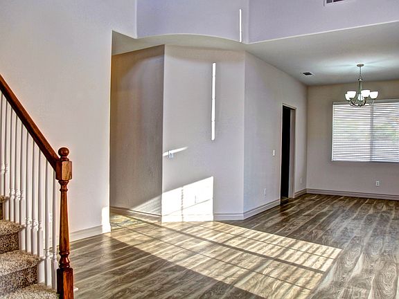 3rd image of 34354 La Raye Dr