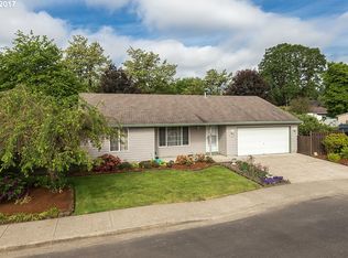 121 Ivy Ln, Saint Helens, OR