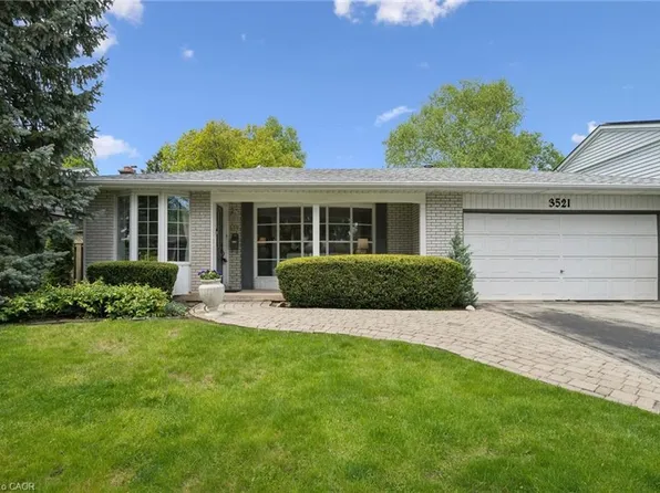 3521 Regal Rd, Burlington, ON L7N 1M2