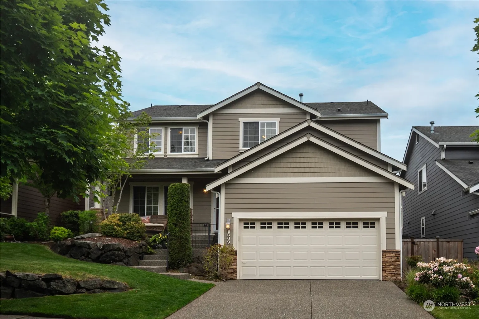 8609 28th Way SE photo 1