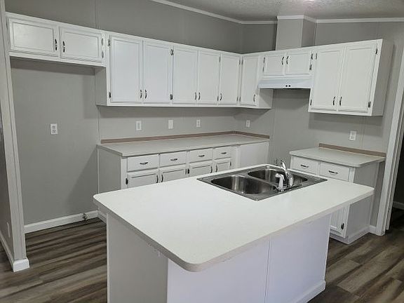 3rd image of 6105 E Sahara Ave Space 115