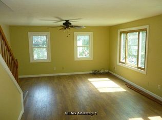 14 Ledgecrest Dr, Worcester, MA 01603