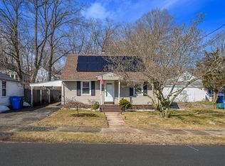 14 Hope Ave, Hamden, CT 06514