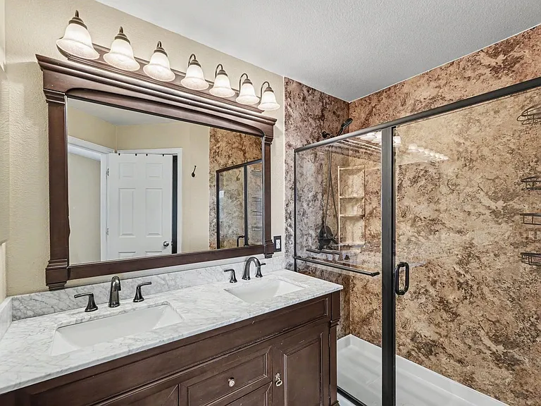 19209 E Dickenson Dr — Photo 16