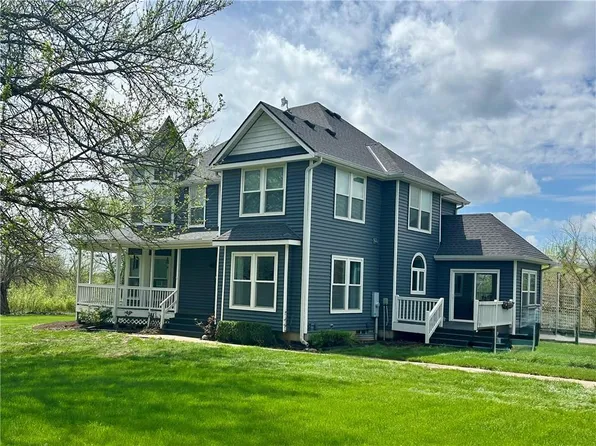 25290 Quivira Rd, Louisburg, KS 66053