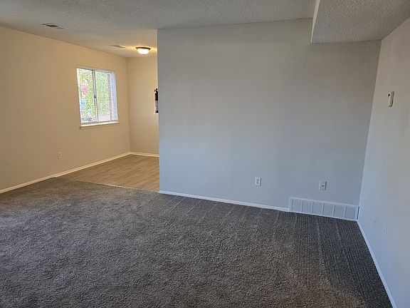 5th image of 243 Stoll St APT 2
