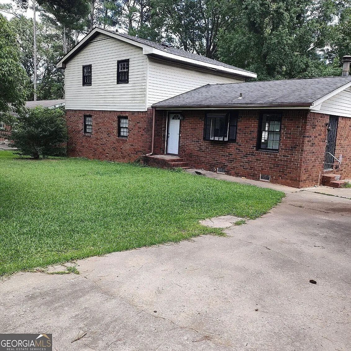 1217 Dove Ct photo 1
