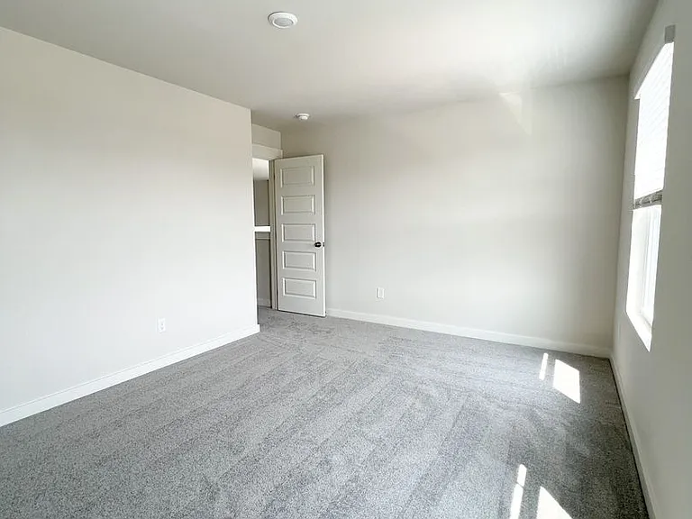 1173 Ross Farms Blvd — Photo 37