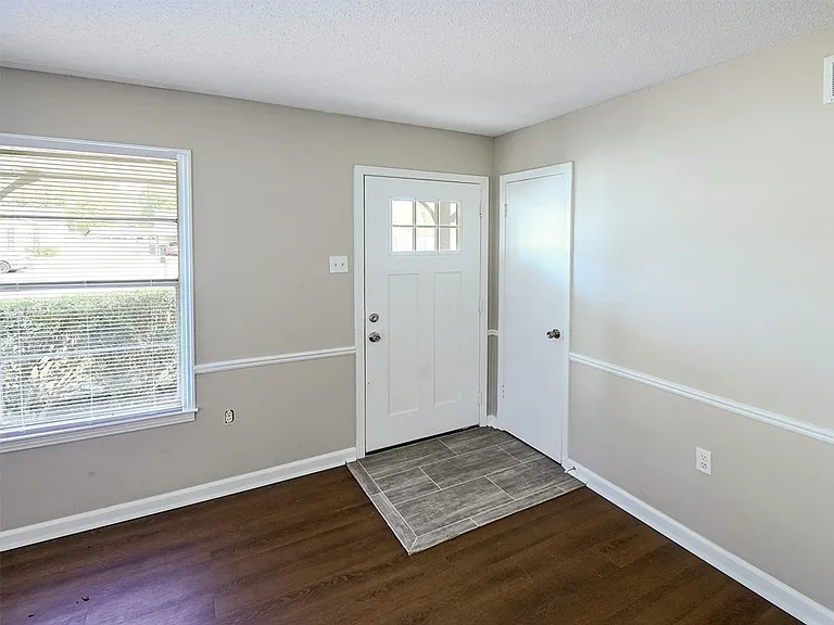 3503 Brockcliff Cv — Photo 2
