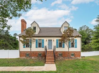 111 E Otter Ridge Dr, Goode, VA 24556