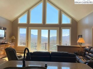 10 Fox Meadow Ln, Banner Elk, NC 28604