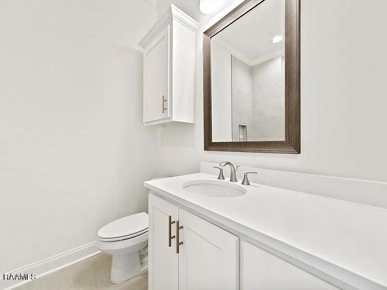 128 Oak Village Dr — Photo 17