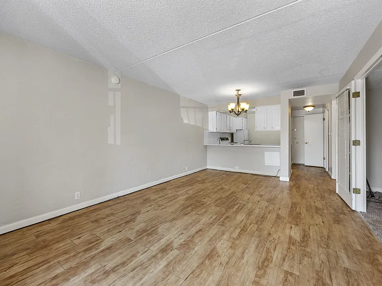 805 29th Street #210 — Photo 10
