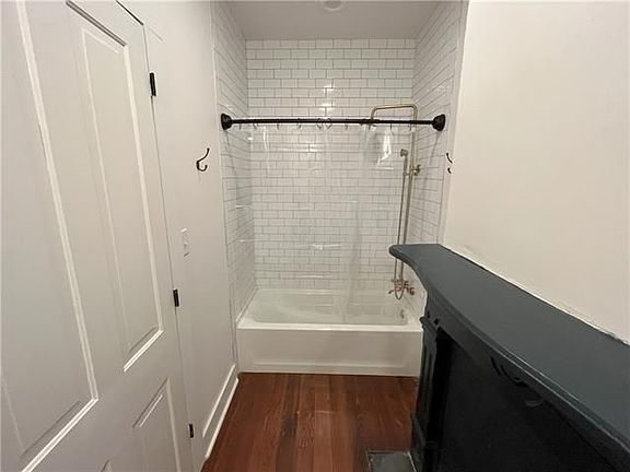 5th image of 2213 Dumaine St