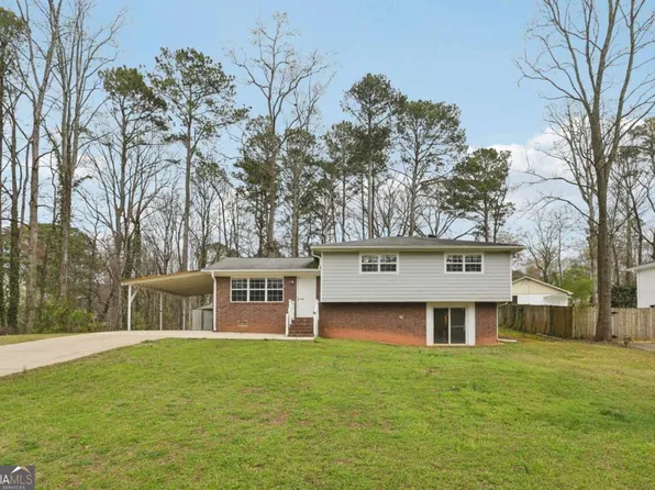 5640 Forest Dr, Acworth, GA 30102