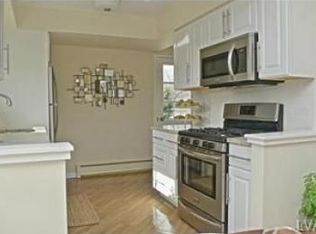 922 W Walnut St, Bangor, PA 18013