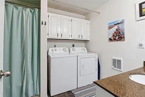 5th image of 812 Anderson St W #812