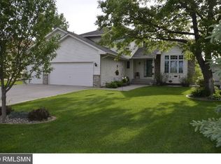 15498 Yellow Pine St NW, Andover, MN 55304