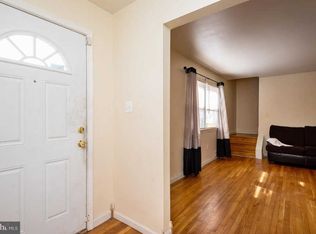 5706 Rollins Ln, Capitol Heights, MD 20743