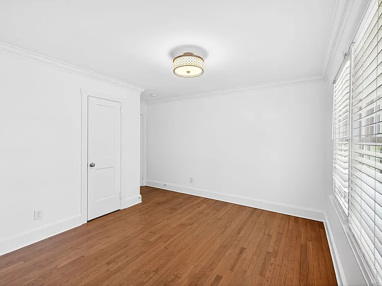 1214 N Sharon Amity Rd — Photo 22