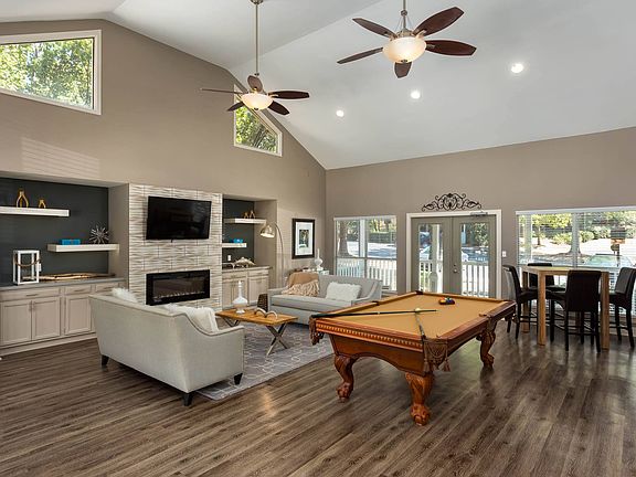 4th image of 50 Evergreen Way #1022