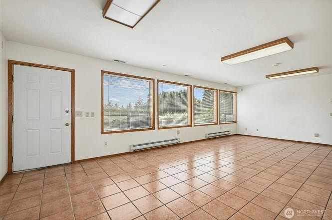 1st image of 1108 Chadwick Ct #B
