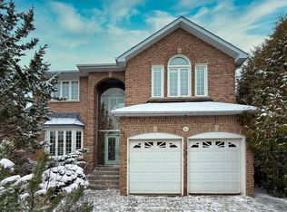 38 A Avonlea Pl, Richmond Hill, ON L4B 3N8