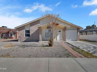 160 Barrel Cactus Dr, Horizon City, TX 79928