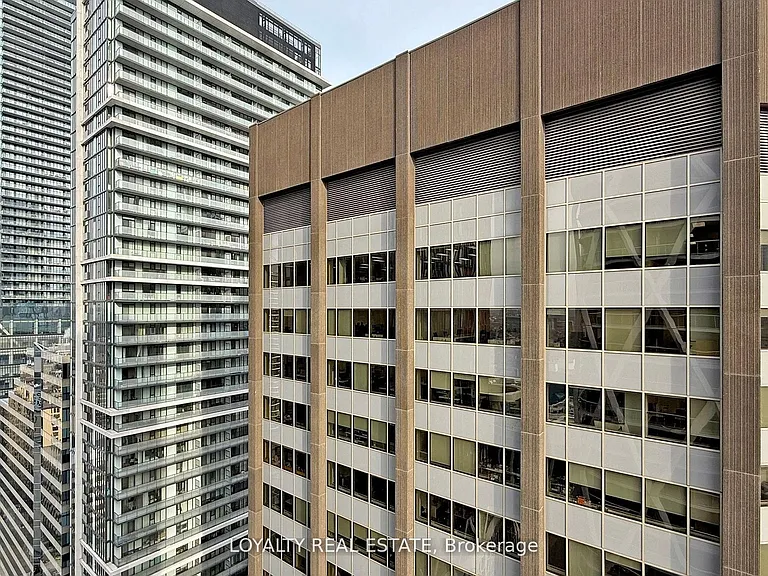 230 Simcoe St #2713 — Photo 29